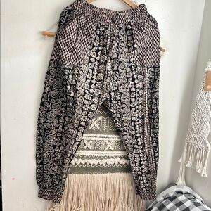 Black and White Patterned Harem Pants size m